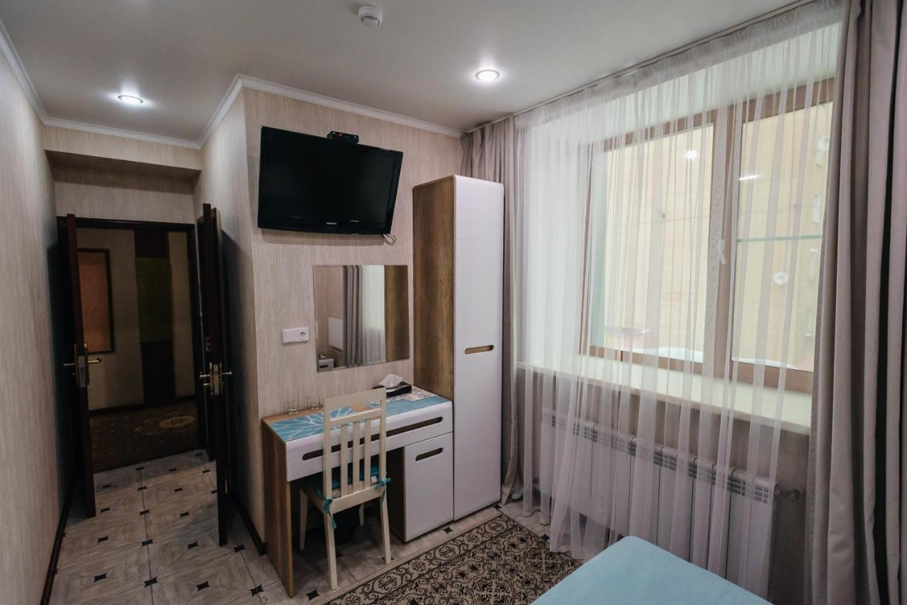 Altyn Adam Hotel Petropavlovsk Bagian luar foto