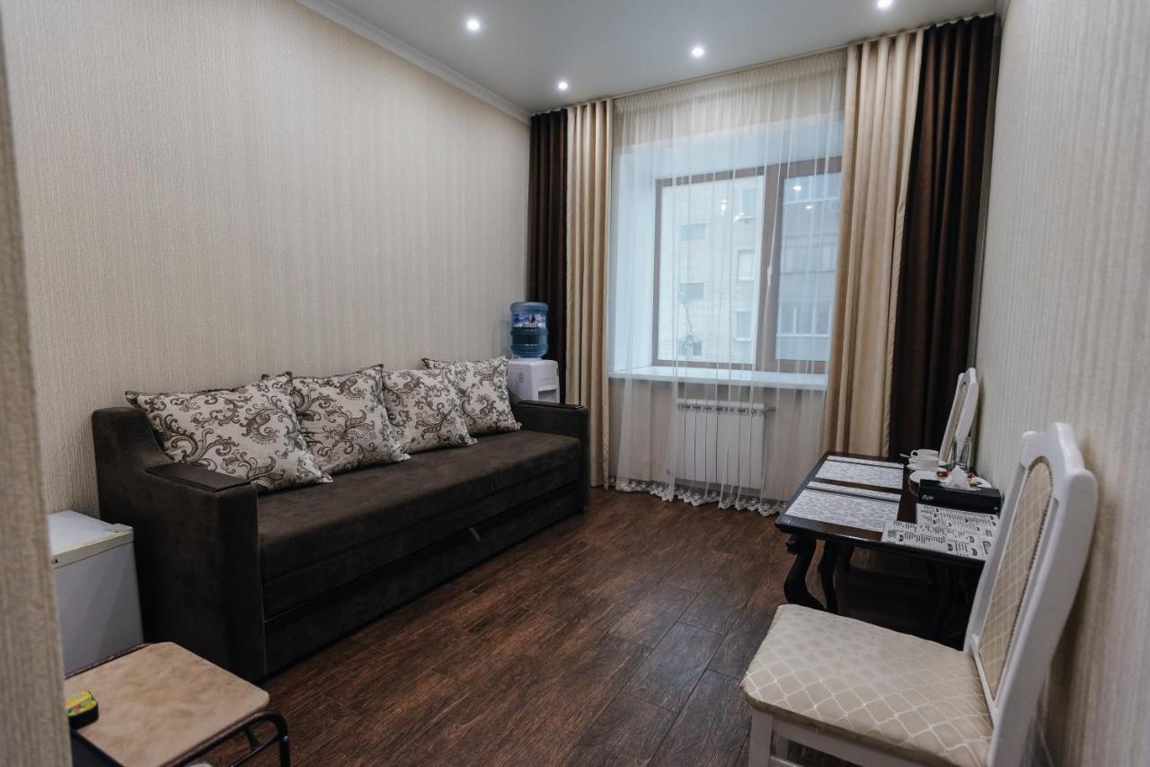 Altyn Adam Hotel Petropavlovsk Bagian luar foto