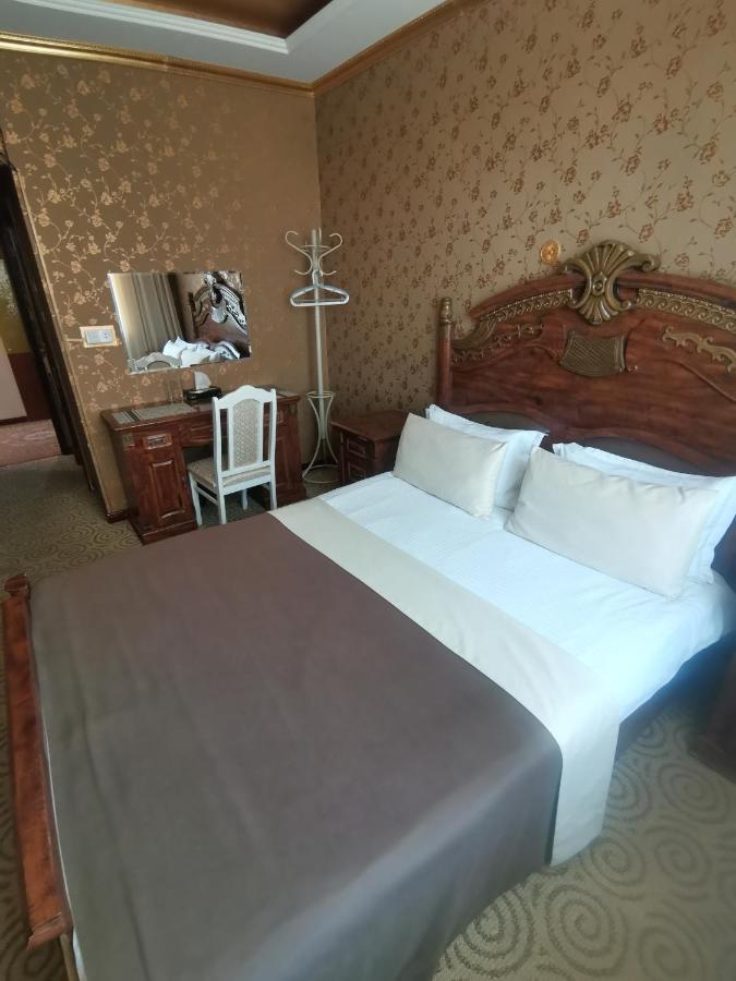 Altyn Adam Hotel Petropavlovsk Bagian luar foto
