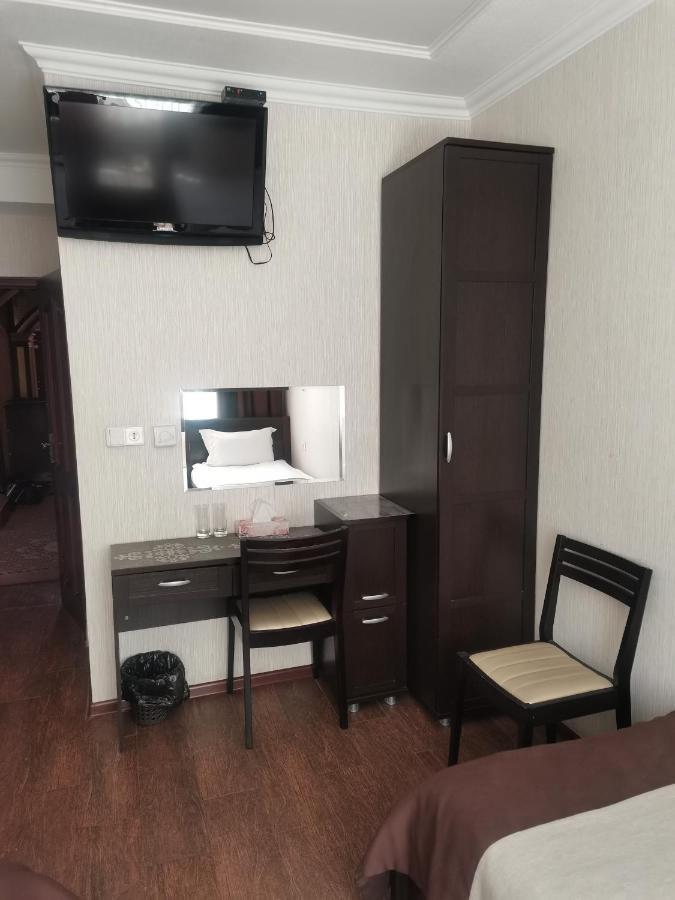 Altyn Adam Hotel Petropavlovsk Bagian luar foto