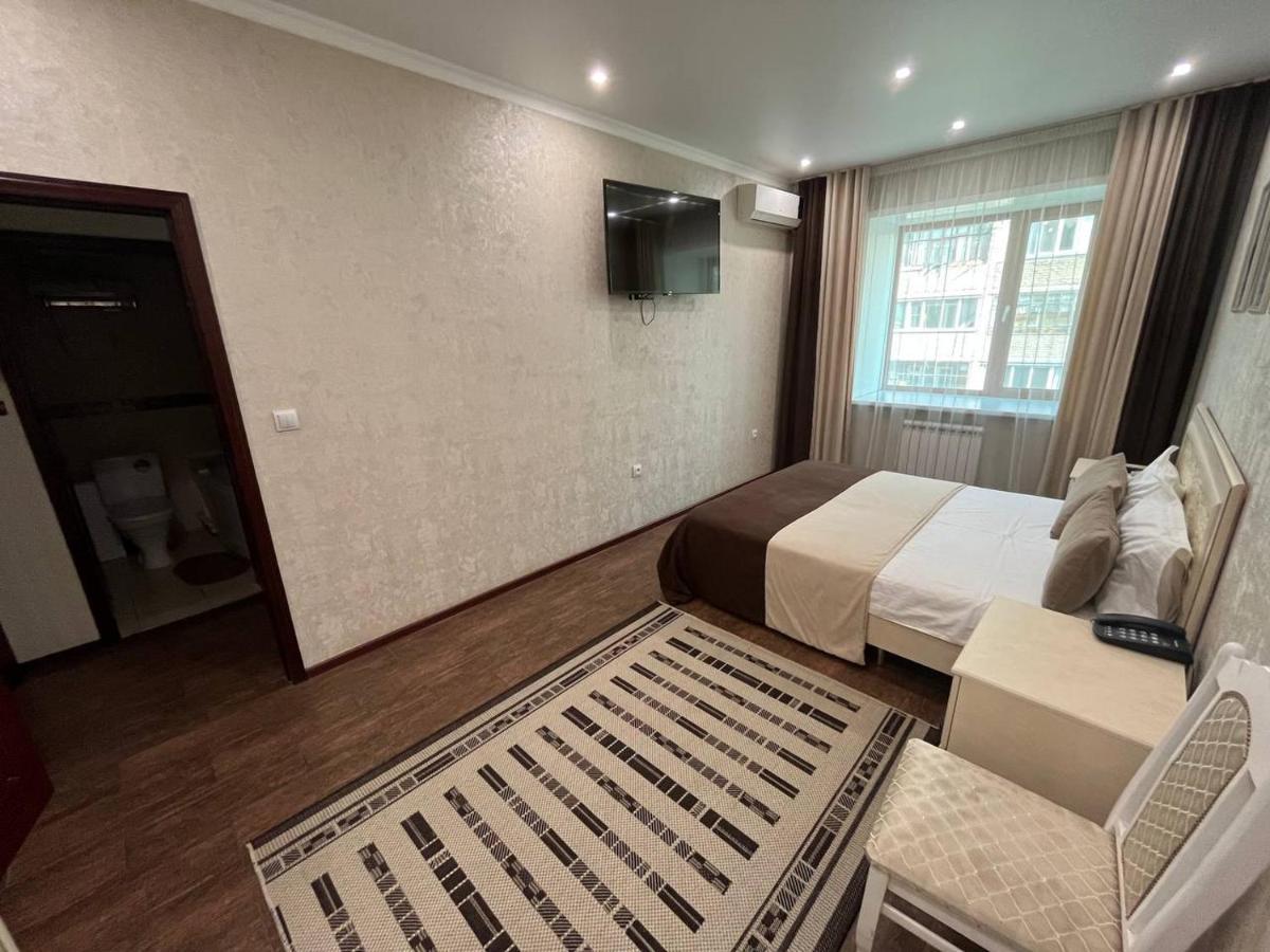 Altyn Adam Hotel Petropavlovsk Bagian luar foto