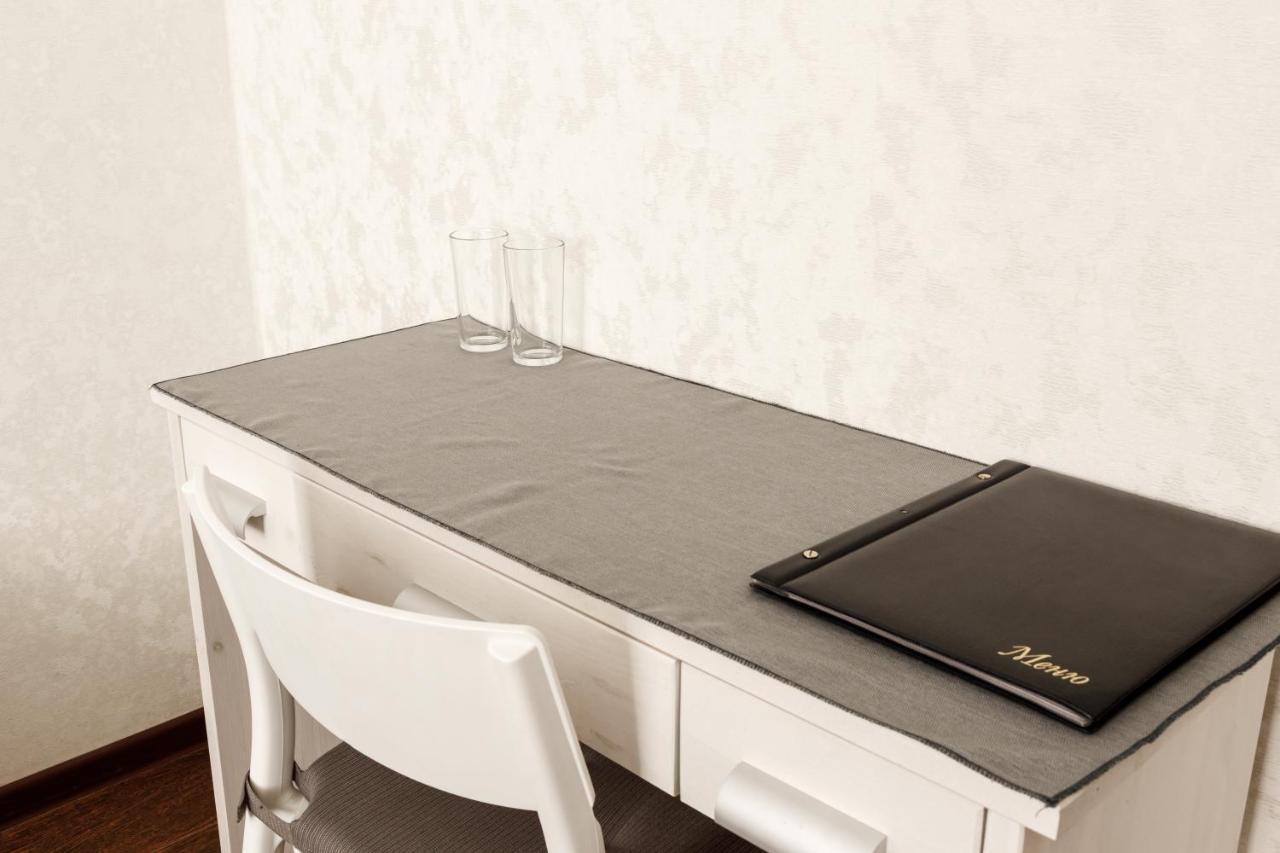 Altyn Adam Hotel Petropavlovsk Bagian luar foto