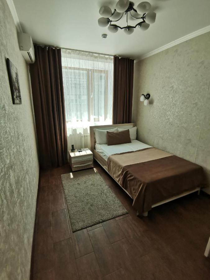 Altyn Adam Hotel Petropavlovsk Bagian luar foto