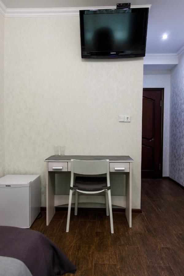 Altyn Adam Hotel Petropavlovsk Bagian luar foto