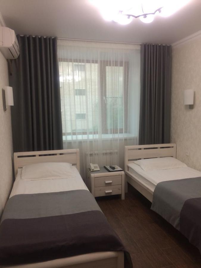 Altyn Adam Hotel Petropavlovsk Bagian luar foto