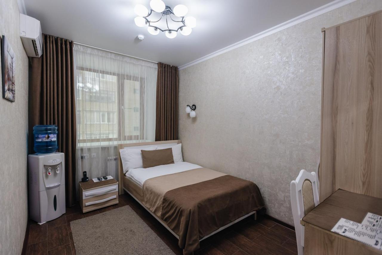 Altyn Adam Hotel Petropavlovsk Bagian luar foto